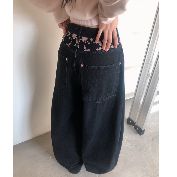 Embroidery Jeans Sakura - High Waist Sakura Embroidery Wide Leg