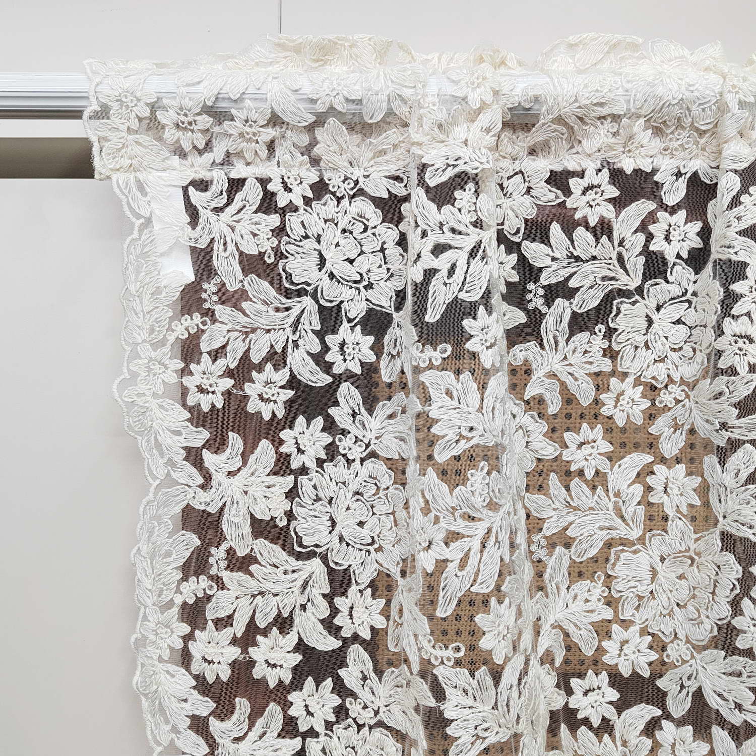 Sheer Floral Embroidery Lace S - đánh giá và giá Embroidery Kitchen