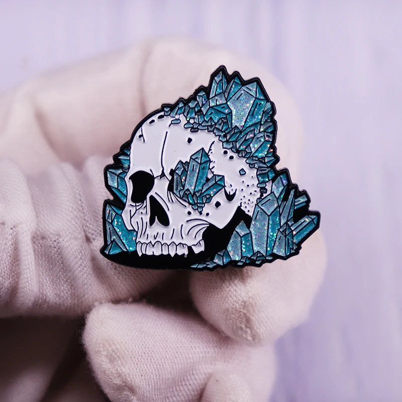 Blue Sparkle Crystal Skull Ena - đánh giá và giá Embroidery Illustration