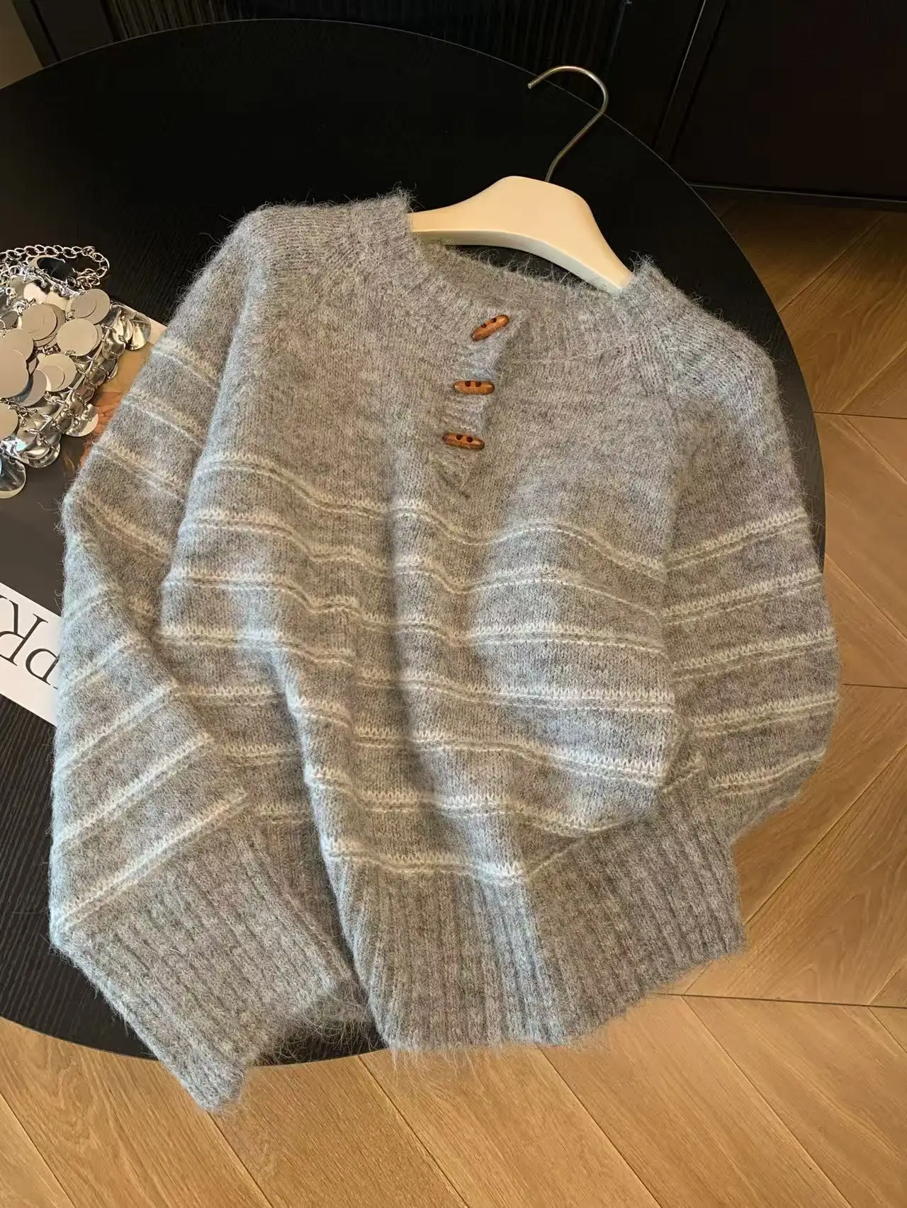 Autumn Winter Women's Striped  - đánh giá và giá Embroidery Shirt
