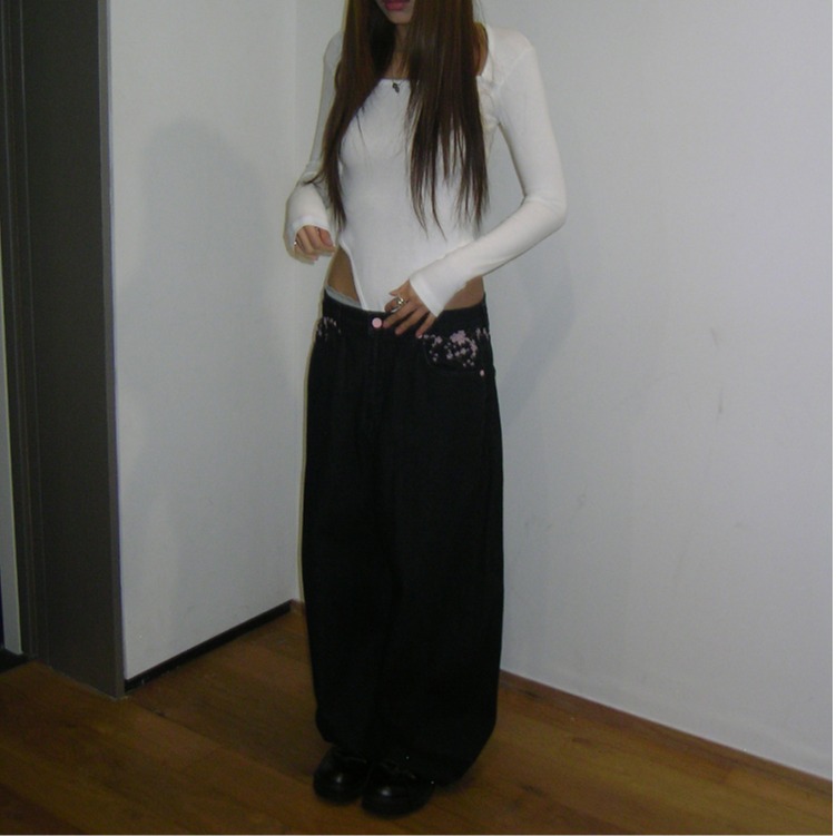Sakura Embroidery High Waist W - đánh giá và giá Embroidery Jeans Sakura