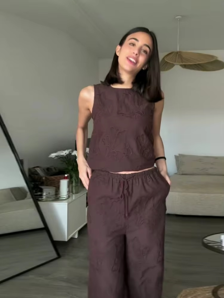 HH Women Solid Embroidery Pant - đánh giá và giá Embroidery Vest