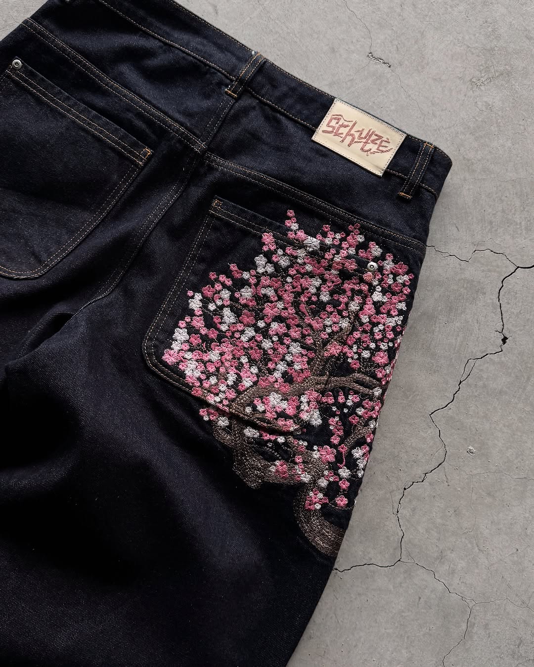 Mens Jeans Sakura Embroidery S - đánh giá và giá Embroidery Jeans Sakura